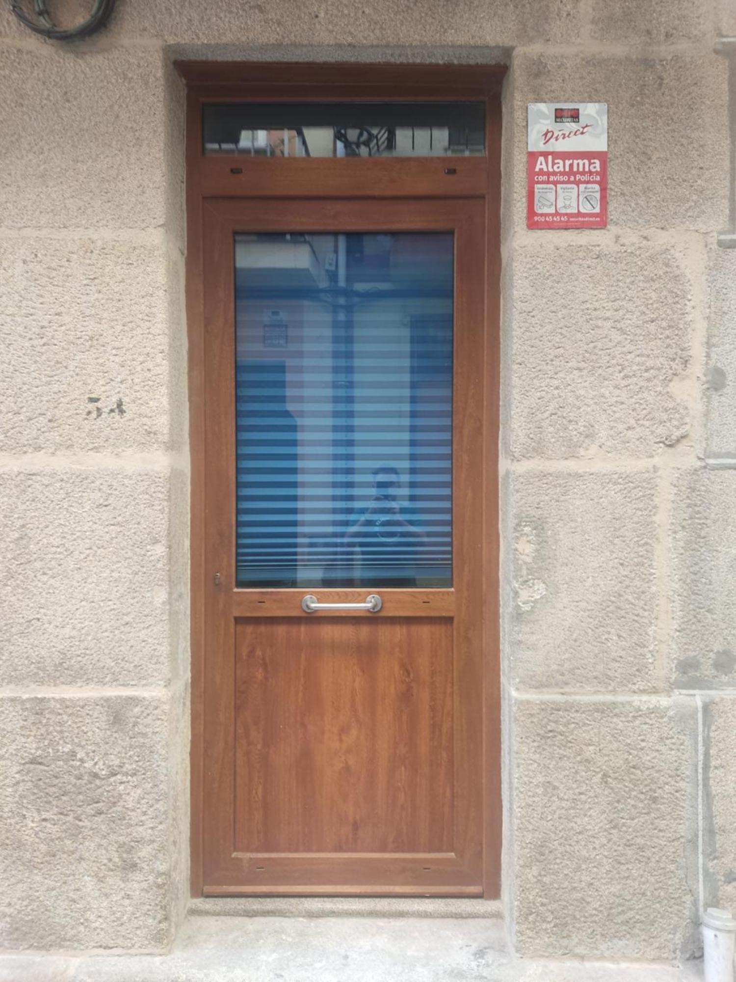 Estudio Bajo La Escalera 雷东德拉 外观 照片